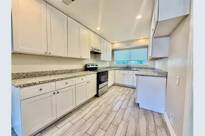 920 Vivian Ave, Pasadena, TX 77506 - Photo 12