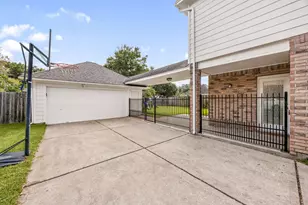 4403 Tarlton Way, Sugar Land, TX 77478 - Photo 42