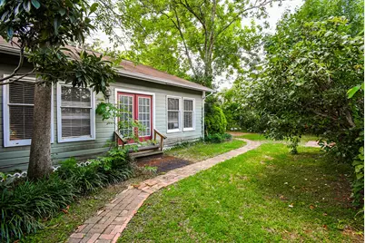 117 E 25th Street, Houston, TX 77008 - Photo 16