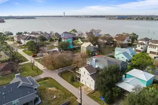 131 Oak Rd, Clear Lake Shores, TX 77565 - Photo 26