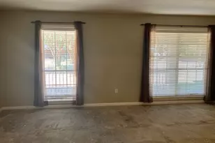 407 Wilson Rd, Conroe, TX 77301 - Photo 4