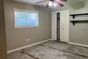 407 Wilson Rd, Conroe, TX 77301 - Photo 18