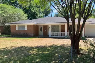407 Wilson Rd, Conroe, TX 77301 - Photo 1