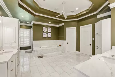 223 Heritage Oaks Lane, Houston, TX 77024 - Photo 18