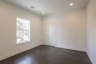 7714 Jacquelyn Oaks Rd, Houston, TX 77055 - Photo 16