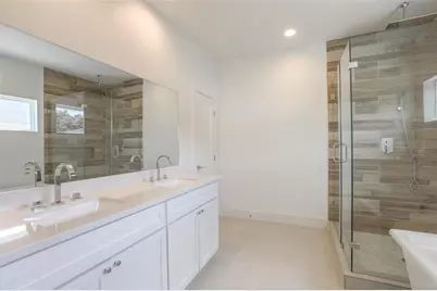 7714 Jacquelyn Oaks Road, Houston, TX 77055 - Photo 12