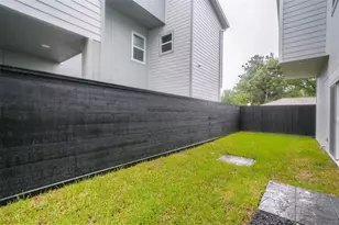7714 Jacquelyn Oaks Rd, Houston, TX 77055 - Photo 2