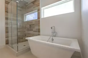 7714 Jacquelyn Oaks Rd, Houston, TX 77055 - Photo 14
