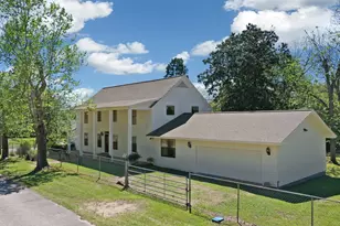 201 N Magnolia St, Corrigan, TX 75939 - Photo 2