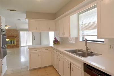 10127 Sagegate Drive, Houston, TX 77089 - Photo 10