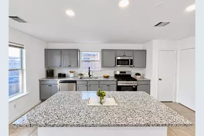 227 Silky Leaf Drive, Houston, TX 77073 - Photo 14