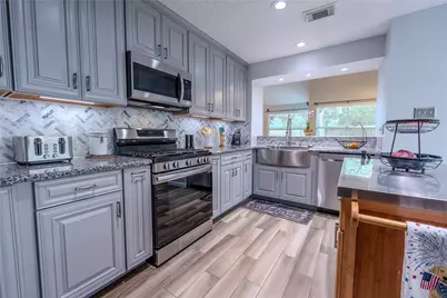 8303 Plum Lake Drive, Houston, TX 77095 - Photo 18