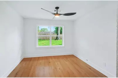 5443 Redstart Street, Houston, TX 77096 - Photo 12