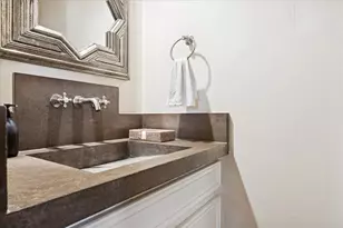 2006 Potomac Dr, Houston, TX 77057 - Photo 14