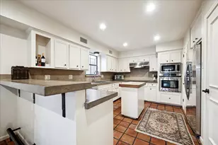 2006 Potomac Dr, Houston, TX 77057 - Photo 10