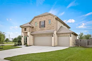 32203 Casa Linda Dr, Hockley, TX 77447 - Photo 2