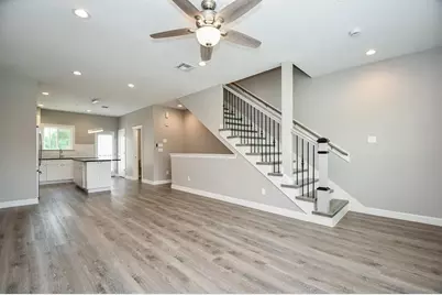 5262 Ella Boulevard #108, Houston, TX 77018 - Photo 4