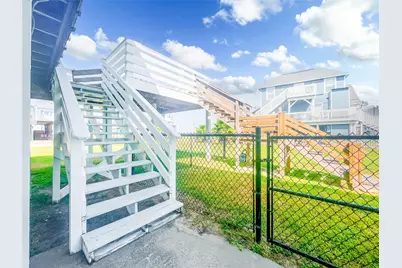 13106 Coronado Drive, Freeport, TX 77541 - Photo 10