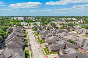 314 Parkwood Village Dr, Friendswood, TX 77546 - Photo 38