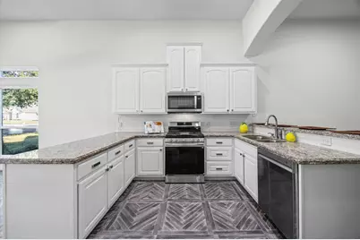 7288 Lakeshore Court, Willis, TX 77318 - Photo 10