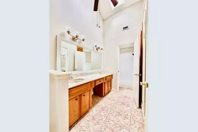 15111 Yorkpoint Drive, Houston, TX 77084 - Photo 14