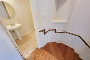 604 Reinerman St, Houston, TX 77007 - Photo 8