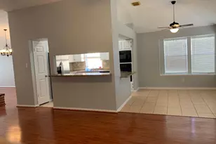 3111 Lazy Brook Dr, Sugar Land, TX 77479 - Photo 6