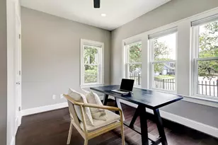 219 Hutcheson St, Houston, TX 77003 - Photo 14