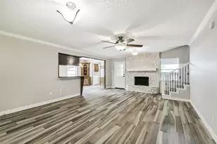 28902 Twisted Oak Dr, Shenandoah, TX 77381 - Photo 8