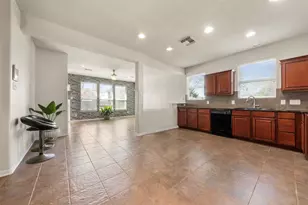 2990 Creek Falls Ct, Pearland, TX 77581 - Photo 6