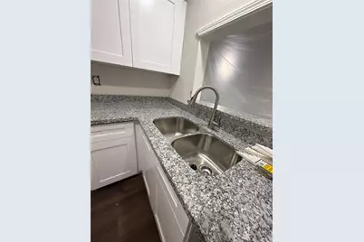 431 N Tinsley Street, Angleton, TX 77515 - Photo 6