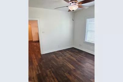 1505 Yupon Street, Baytown, TX 77520 - Photo 2