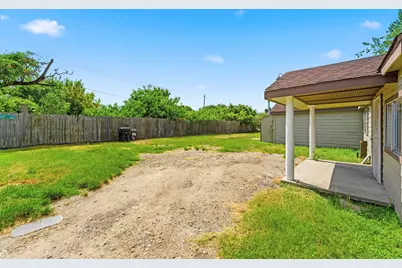 1420 Duff Lane, Houston, TX 77022 - Photo 6