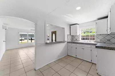 1420 Duff Lane, Houston, TX 77022 - Photo 14