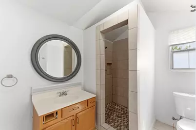 1420 Duff Lane, Houston, TX 77022 - Photo 28