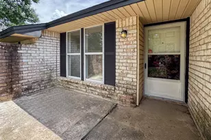 5122 Sandydale Ln, Houston, TX 77039 - Photo 4