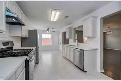 13114 Sleepy Creek Mdw #n/a, Houston, TX 77083 - Photo 14