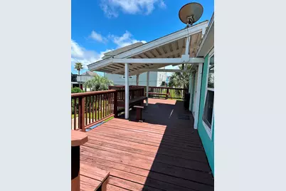 13723 San Domingo Drive, Galveston, TX 77554 - Photo 6