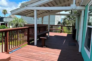 13723 San Domingo Dr, Galveston, TX 77554 - Photo 6