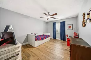 8027 Spring Bluebonnet Dr, Sugar Land, TX 77479 - Photo 10