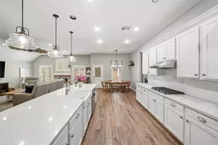 8027 Spring Bluebonnet Dr, Sugar Land, TX 77479 - Photo 16