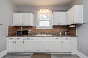 155 Davis St, Humble, TX 77338 - Photo 14