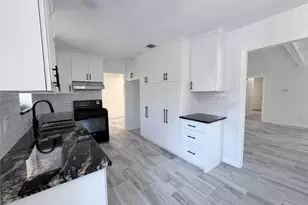 9319 Tooley Dr, Houston, TX 77031 - Photo 4