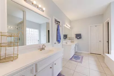 5911 Canyon Brook Court, Sugar Land, TX 77479 - Photo 10