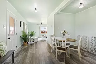 4020 4th St, Galveston, TX 77554 - Photo 6