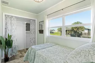 4020 4th St, Galveston, TX 77554 - Photo 18