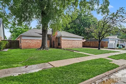 6210 Saint Anne Forest Drive, Houston, TX 77088 - Photo 2