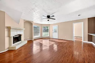 15014 Middle Oaks Blvd, Houston, TX 77082 - Photo 10