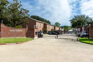 8226 Gold Tee Dr, Houston, TX 77036 - Photo 34