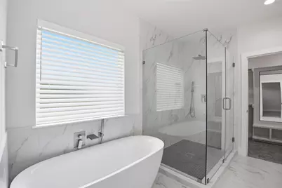 727 S Victory Drive #B, Houston, TX 77088 - Photo 26